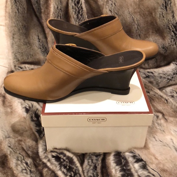 Coach Clog - Picture 4 of 5